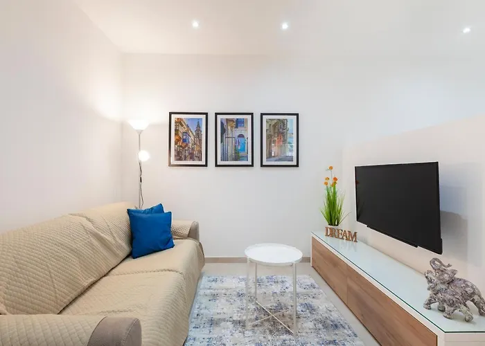 Fl56 - New 3storey House - Private Entrance & Roof アパート *